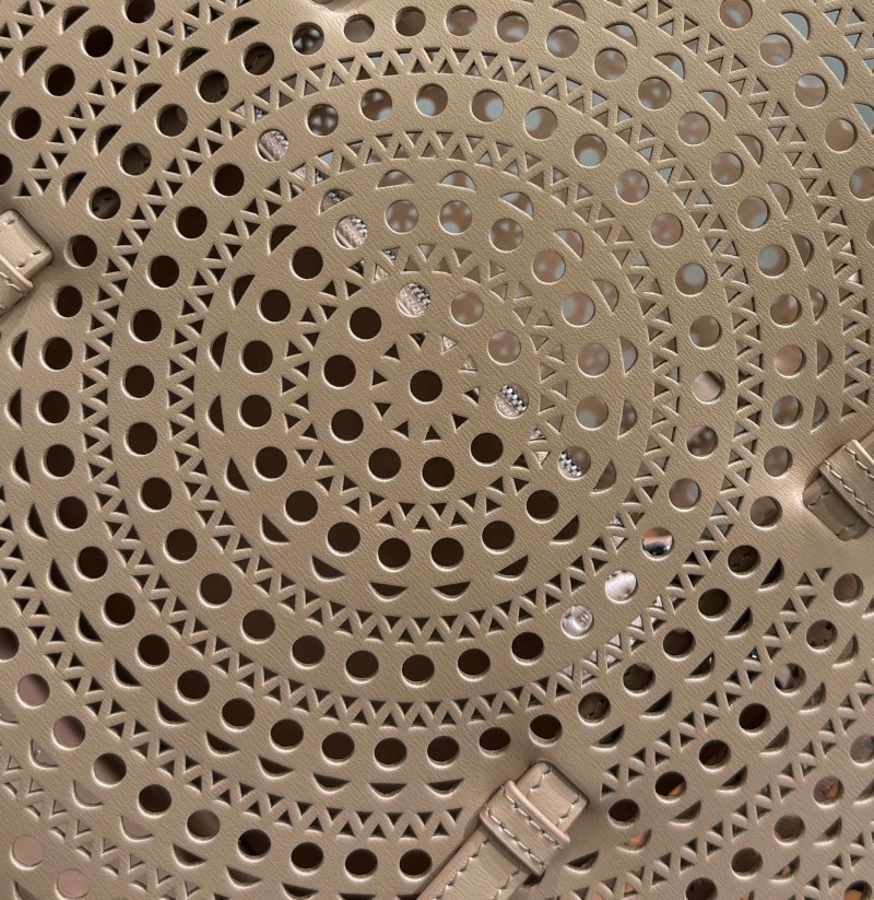13427710270687896.jpg