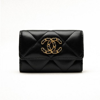 샤넬 19 클래식 플랩 버튼 카드지갑 AP1790
