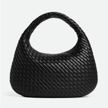 보테가 베네타 라지 베네타 인트레치아토 램스킨 숄더백 856737