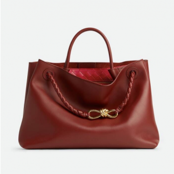 보테가 베네타 스몰 안디아모 인트레치아토 카프스킨 탑핸들 숄더백 810214